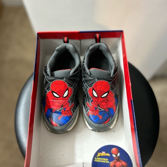 Toddler Spider-Man shoes - Picture 1 of 4